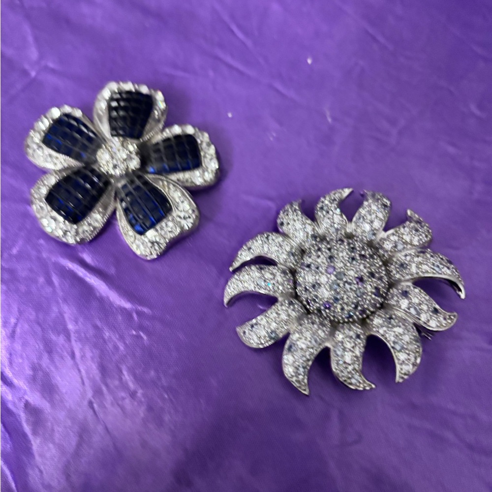 Beautiful pin pair! - Picture 3 of 4